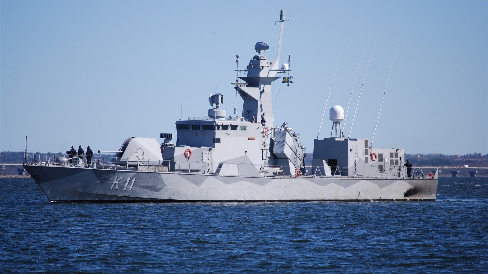 跨界风暴,广东队篮球场碾压森林狼,塔图姆F1街道赛逆袭称王