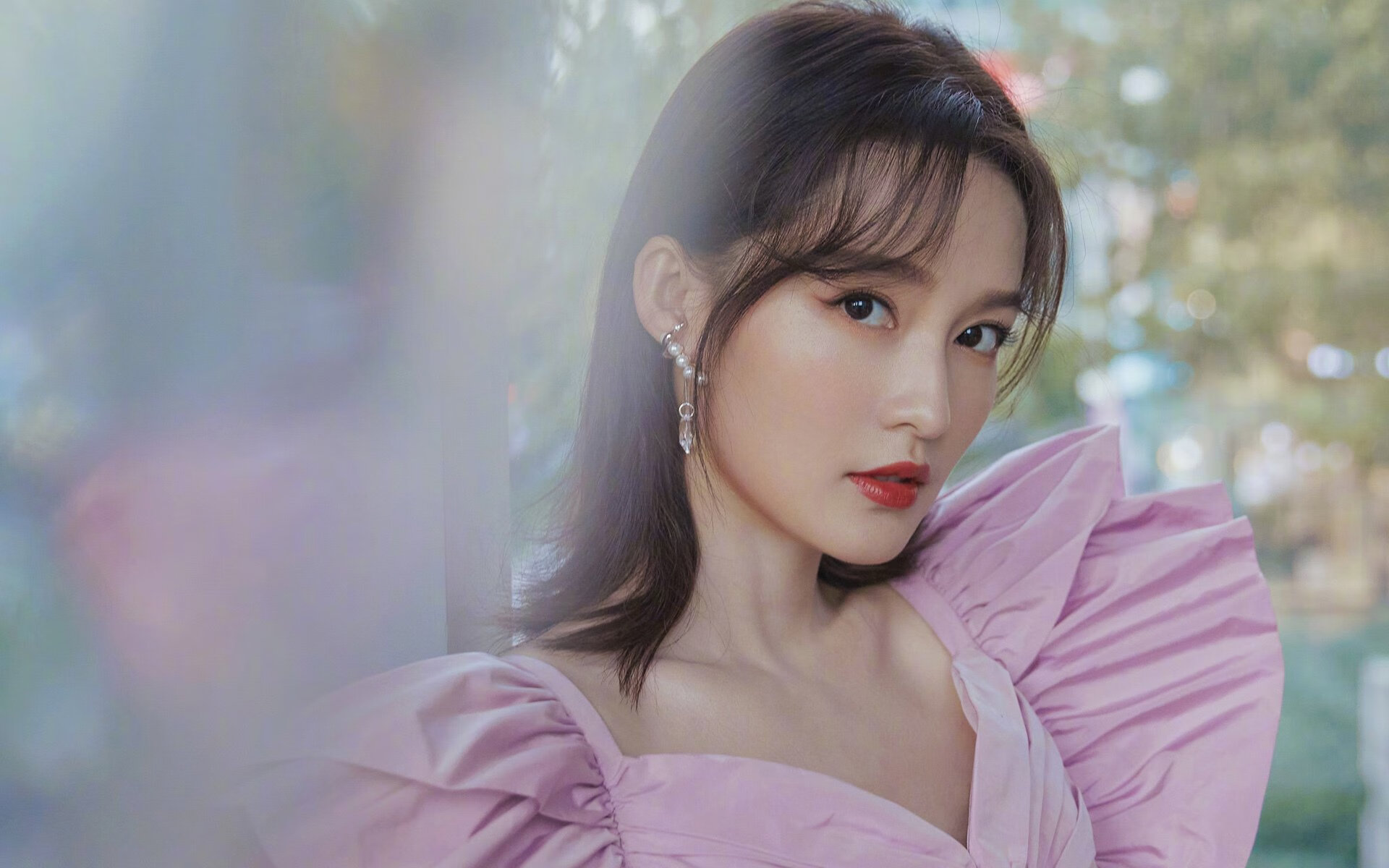 青铜绳索，当佛罗伦萨在墨西哥城上空掷下真理之矛