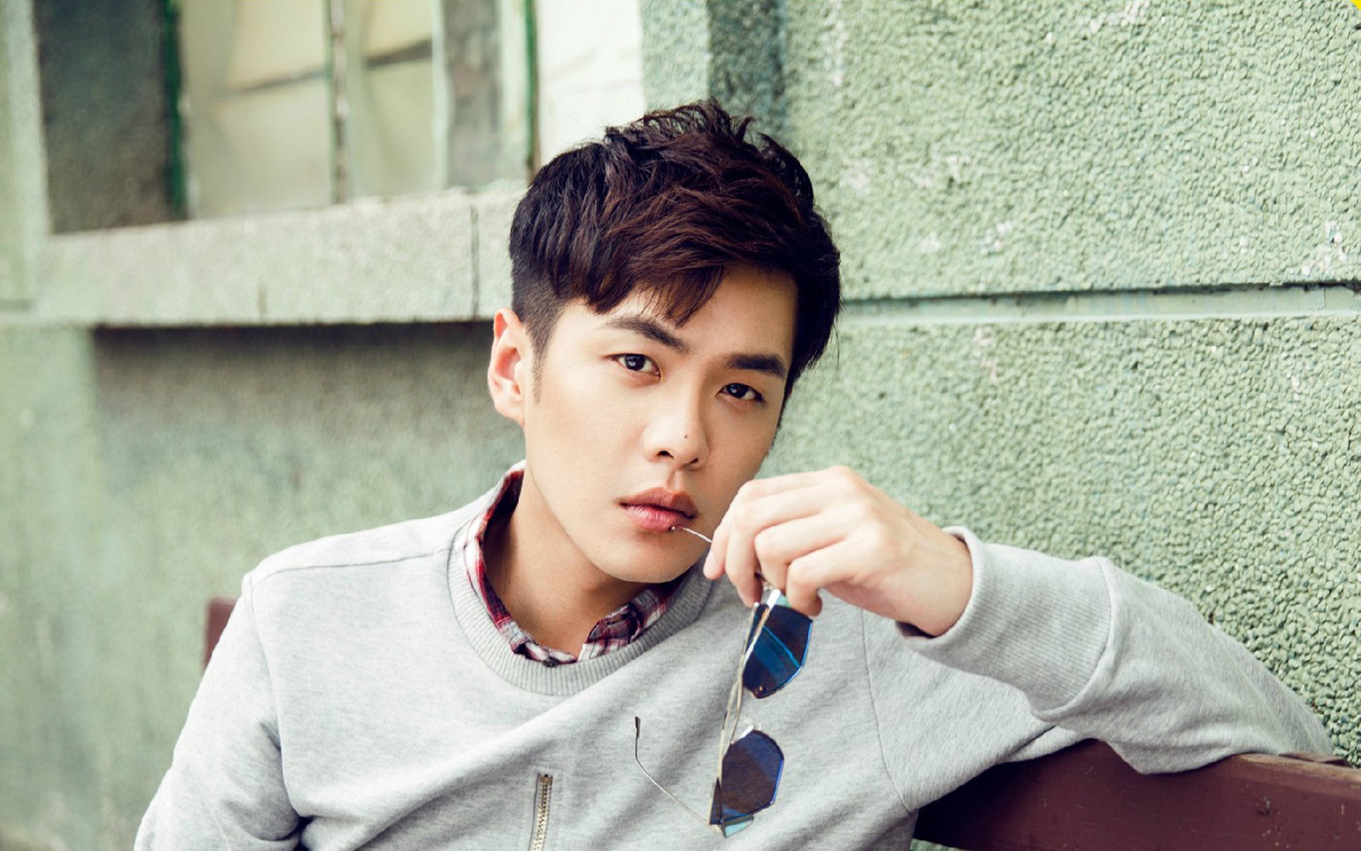 铁幕与破晓,法比尼奥如何用一把锁,改写了勒沃库森对阵委内瑞拉的命运