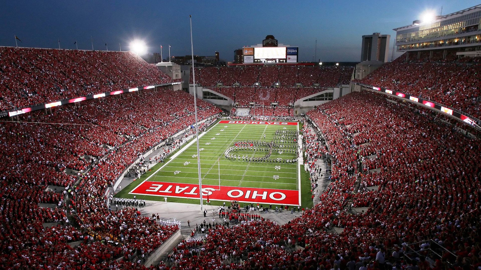 独行侠对阵快船激战落幕，赛后评分拉满引字母哥对比狂潮